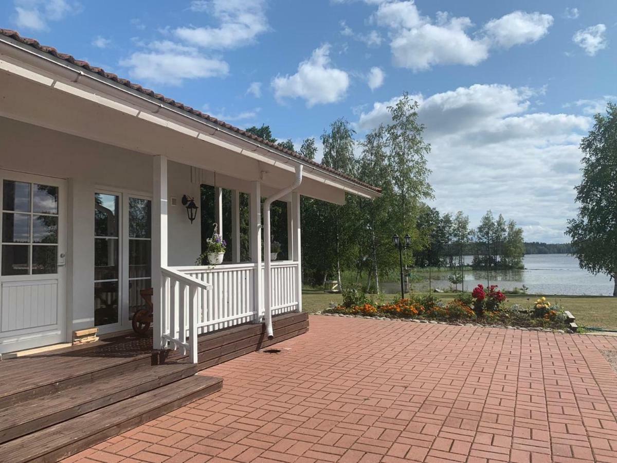 Wonderful Cottage By The Lake Hautjarvi 外观 照片